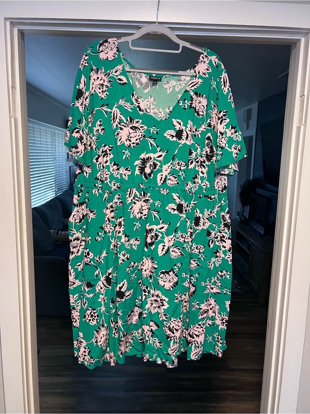 Torrid Green Floral V-Neck Midi Dress